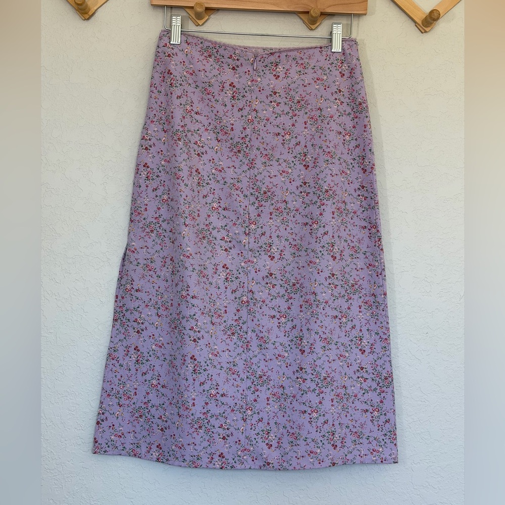 John Galt Floral Midi Skirt W/ Side Slit in Lavender. - Picture 3 of 10
